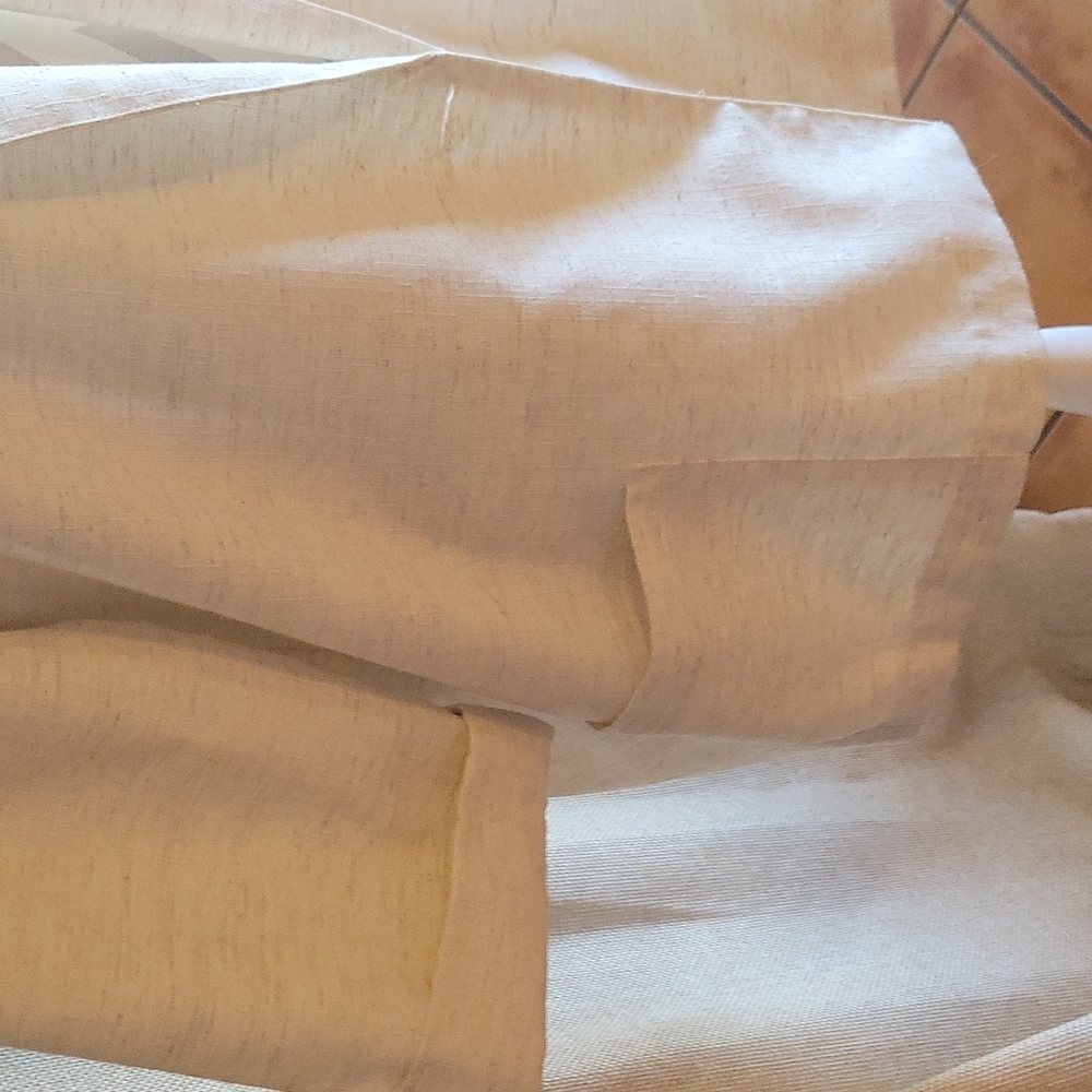 Alice Stuart Cream Blazer with pockets - Picture 2 of 5